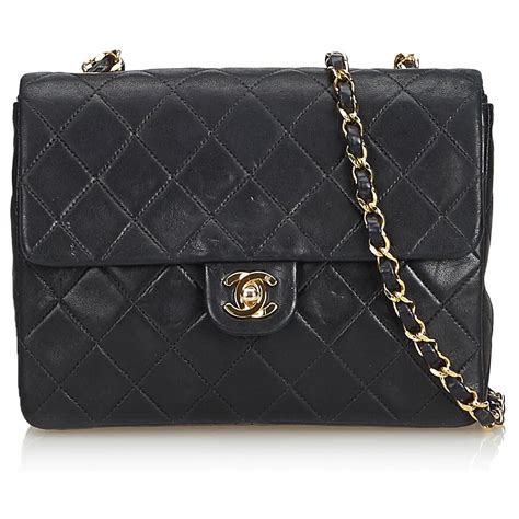 chanel sac carre|Chanel sac boutique.